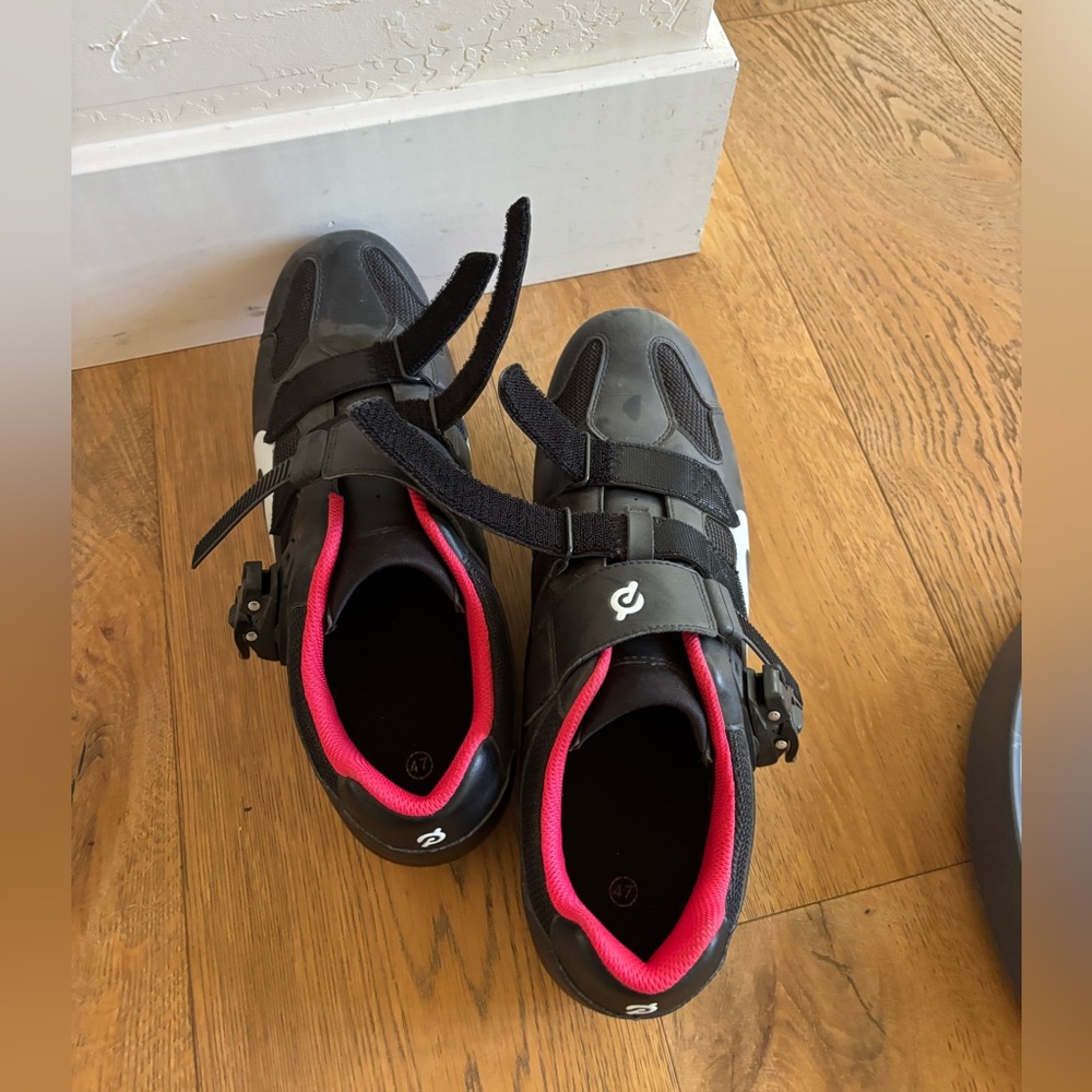Men’s Pelaton shoes size 47 US 13